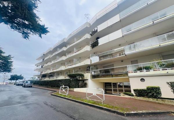 Appartement à vendre à La Baule-Escoublac en Loire-Atlantique (44500), ref : 15655/877   
Esplanade Benoît