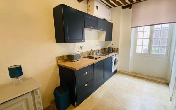 Appartement à vendre    1 pièce •  Antibes