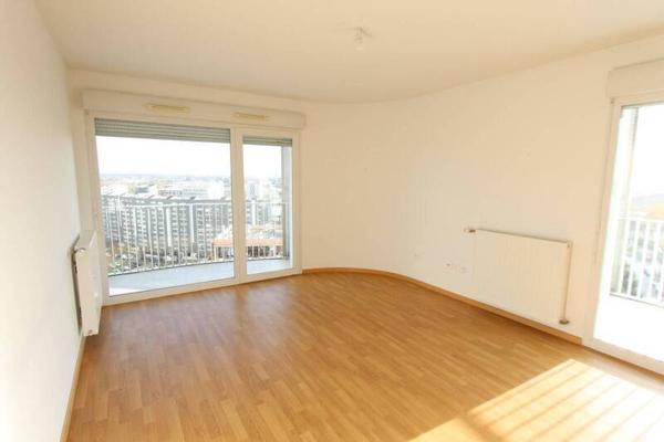 Appartement 4 pièces                                        - 44000 Nantes Réf : 12231