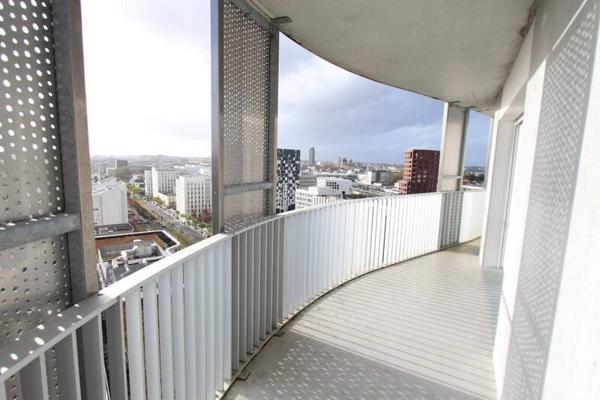 Appartement 4 pièces                                        - 44000 Nantes Réf : 12231