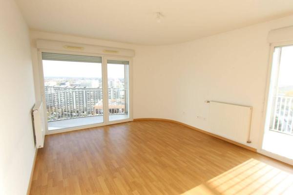 Appartement 4 pièces                                        - 44000 Nantes Réf : 12231