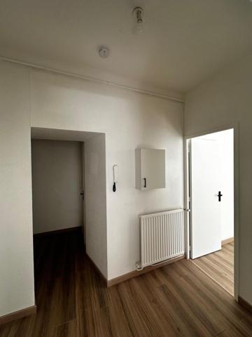 Appartement à LE CHAMBON-FEUGEROLLES, 42500 - 3 pièces 70m²