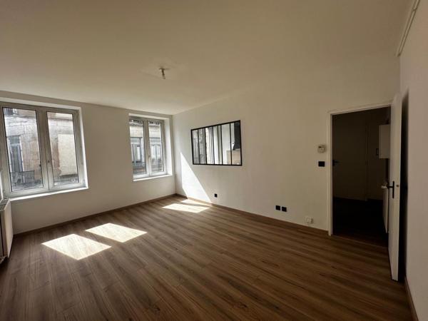 Appartement à LE CHAMBON-FEUGEROLLES, 42500 - 3 pièces 70m²