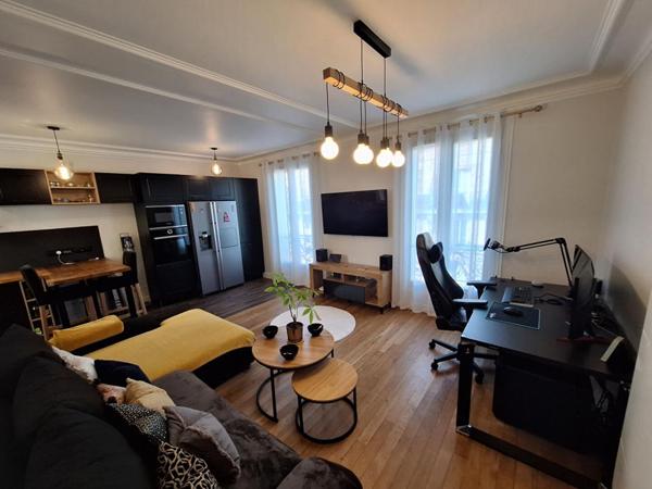 Appartement Noisy Le Sec 2 pièces, rénové 50.23 m2 179900