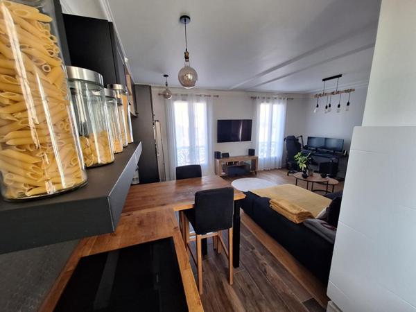 Appartement Noisy Le Sec 2 pièces, rénové 50.23 m2 179900