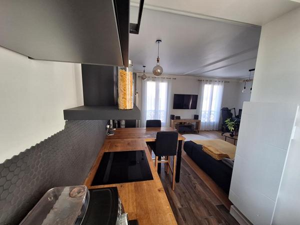 Appartement Noisy Le Sec 2 pièces, rénové 50.23 m2 179900