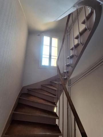 Appartement Noisy Le Sec 2 pièces, rénové 50.23 m2 179900