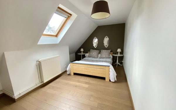 Maison à vendre    8 pièces • 161 m2 Mandres-les-Roses