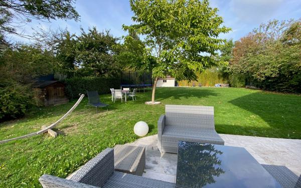 Maison à vendre    8 pièces • 161 m2 Mandres-les-Roses