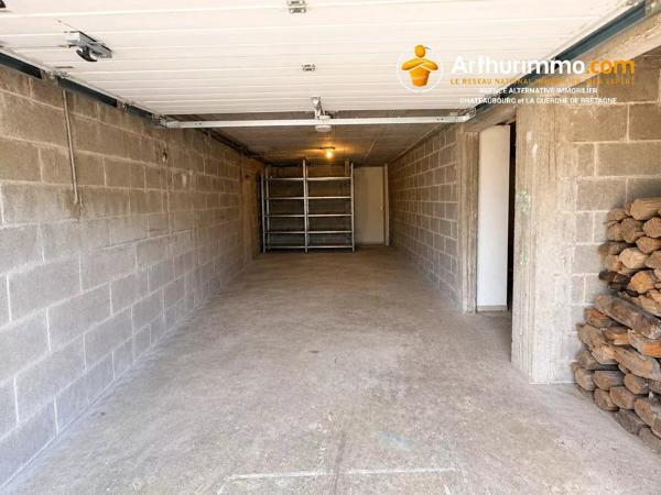 Vente                                                      Maison
                        
                     7 pièces                      134 m2                     à Vitré