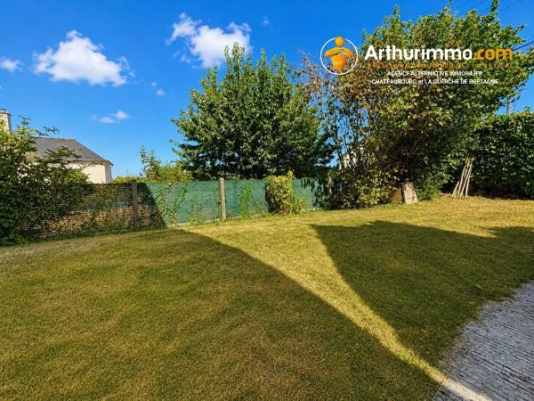 Vente                                                      Maison
                        
                     7 pièces                      134 m2                     à Vitré