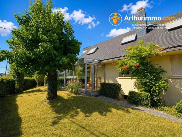 Vente                                                      Maison
                        
                     7 pièces                      134 m2                     à Vitré