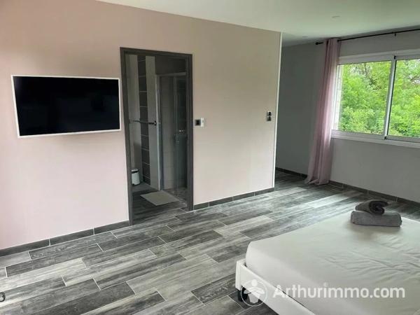 Vente                                                      Villa
                        
                     10 pièces                      386 m2                     à Dijon
