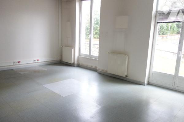 AVIS D'APPEL D'OFFRES EN VUE DE LA CESSION D'UN IMMEUBLE DOMANIAL