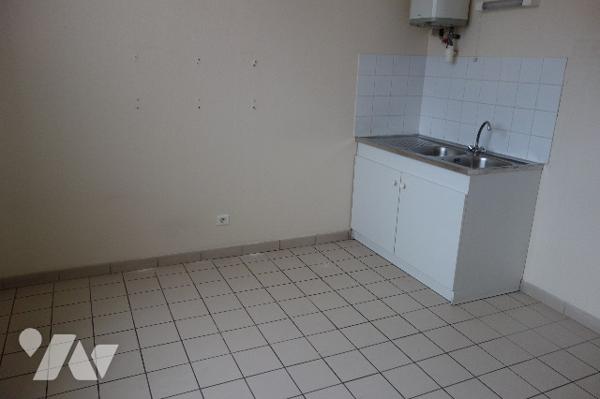 AVIS D'APPEL D'OFFRES EN VUE DE LA CESSION D'UN IMMEUBLE DOMANIAL