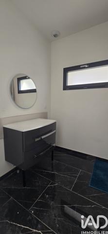 Maison à vendre 7 pièces 204 m² Saint-Ay