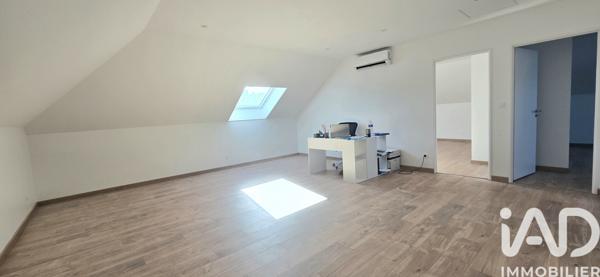 Maison à vendre 7 pièces 204 m² Saint-Ay