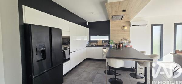 Maison à vendre 7 pièces 204 m² Saint-Ay