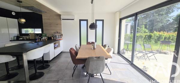 Maison à vendre 7 pièces 204 m² Saint-Ay