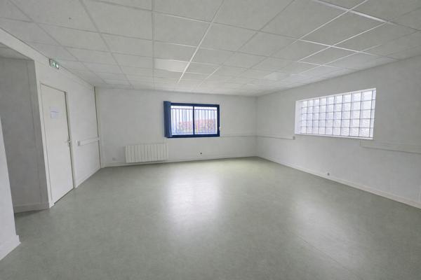 À VENDRE / Bureaux indépendants mixte (bureaux et petit stockage) - Saint Jean de Braye