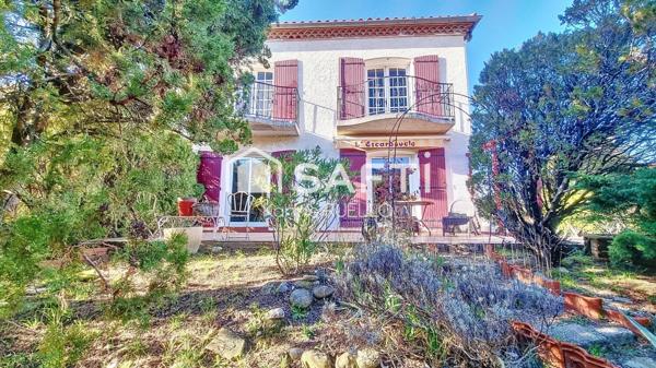 Maison au charme unique avec rotonde - Le Boulou