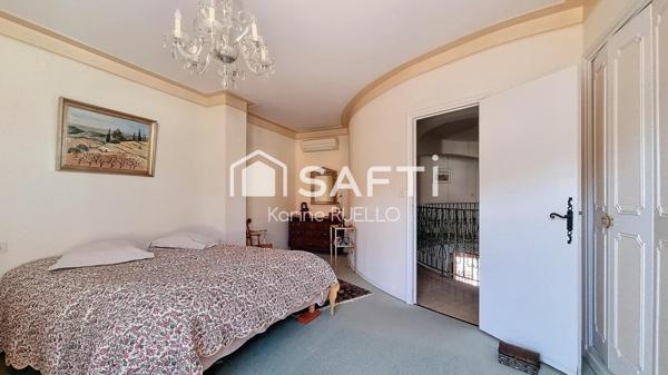 Maison au charme unique avec rotonde - Le Boulou