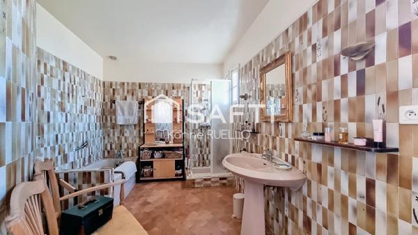 Maison au charme unique avec rotonde - Le Boulou