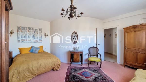 Maison au charme unique avec rotonde - Le Boulou