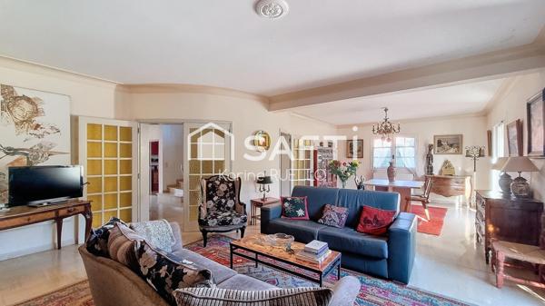 Maison au charme unique avec rotonde - Le Boulou