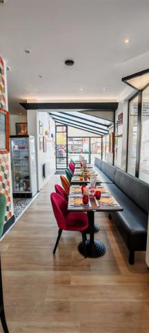 Établissement convivial avec activité Bar et Restauration