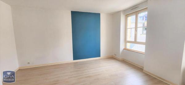Appartement à louer 2 pièces 57.03m² Laon (02000)