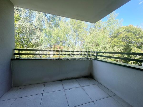 PESSAC - MONTEIL - Appartement - 3 pièces - 65m2- 2 chambres - 2 terrasses - Garage - Petite copropriété