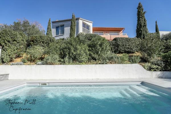 Dpt Aude (11), à vendre NARBONNE maison P7 de 232 m² - Terrain de 1 065,00 m²