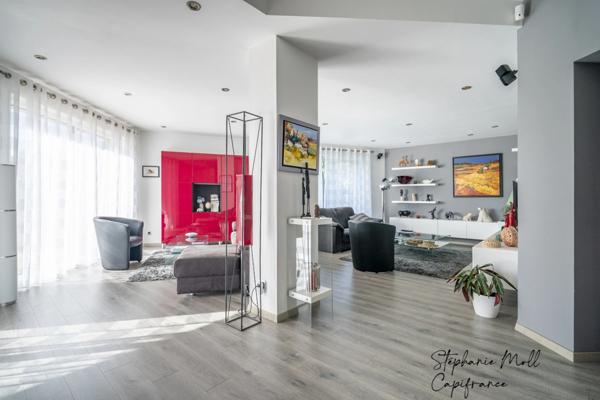 Dpt Aude (11), à vendre NARBONNE maison P7 de 232 m² - Terrain de 1 065,00 m²