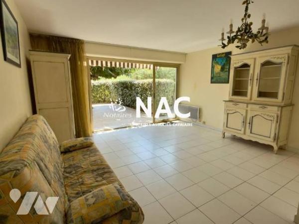 À vendre - Bel appartement duplex avec terrasse et loggia en bord de plage