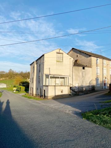 À Rénover – Maison avec Dépendance et Garage au Cœur de Soulegre (Fontrieu)