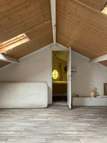 Maison de 135 m2, Avignon 4 chambres, un studio indépendant, atelier, abris voiture