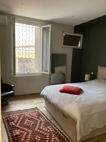 Maison de 135 m2, Avignon 4 chambres, un studio indépendant, atelier, abris voiture