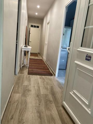 Maison de 135 m2, Avignon 4 chambres, un studio indépendant, atelier, abris voiture