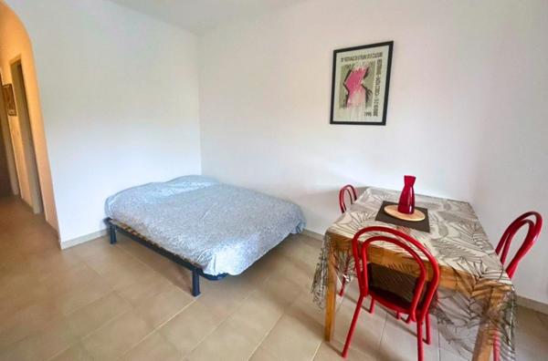 SANTA LUCIA DI MORIANI - 20230 - STUDIO MEUBLÉ - TERRASSE - PISCINE VUE MER