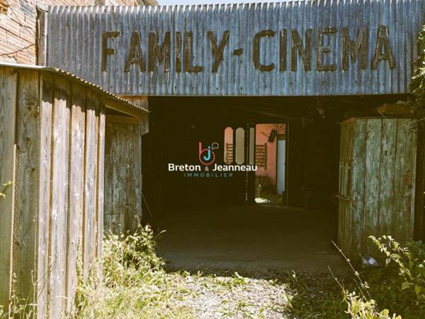 Maison de bourg à la Chapelle au Riboul