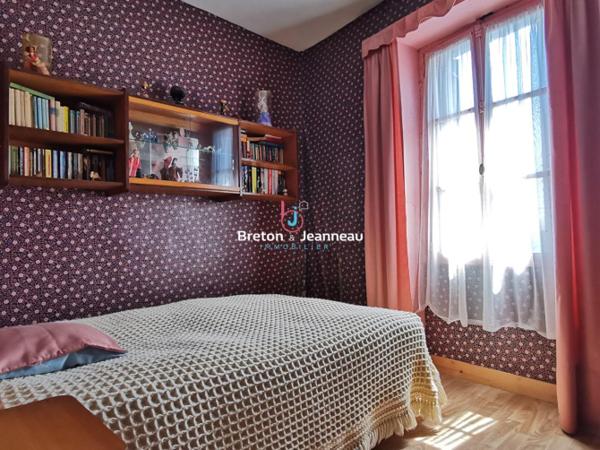 Maison de bourg à la Chapelle au Riboul