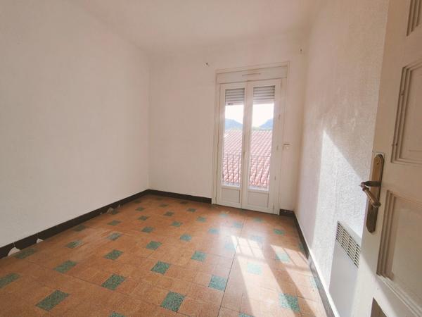 Dpt Pyrénées Orientales (66), à vendre PRADES maison P6 de 104 m² Immeuble de rapport