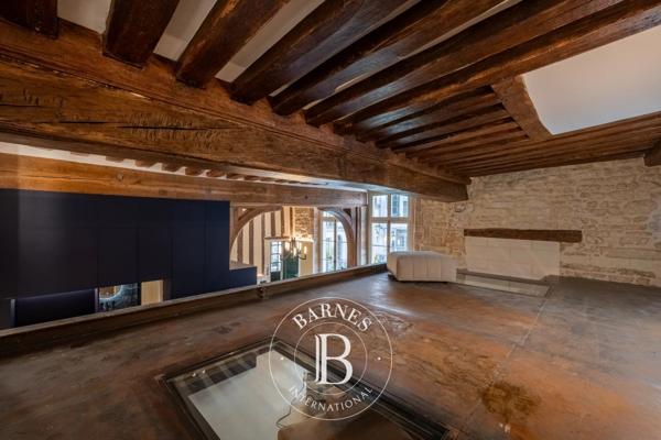 Paris 4ème, Appartement 1 Chambre -  83 m² à vendre