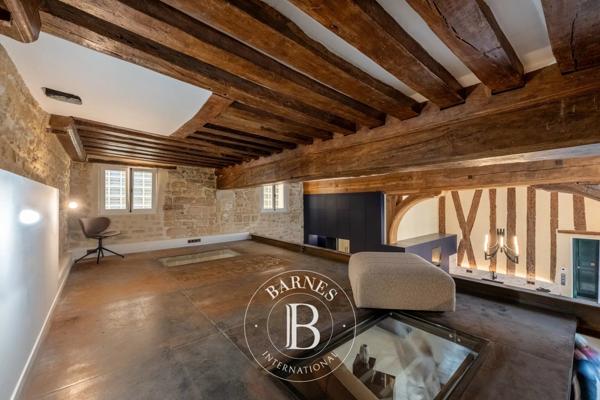 Paris 4ème, Appartement 1 Chambre -  83 m² à vendre
