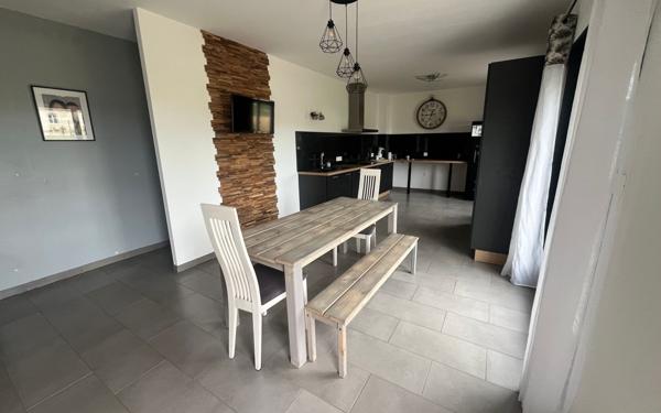 Maison à vendre    3 pièces •  Gièvres