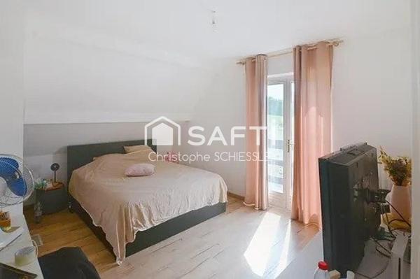 Maison T9 sur 30 ares de terrain