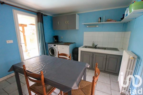 Maison 11 pièces de 241 m² à Saint-Cyprien (24220)
