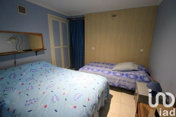 Maison 11 pièces de 241 m² à Saint-Cyprien (24220)