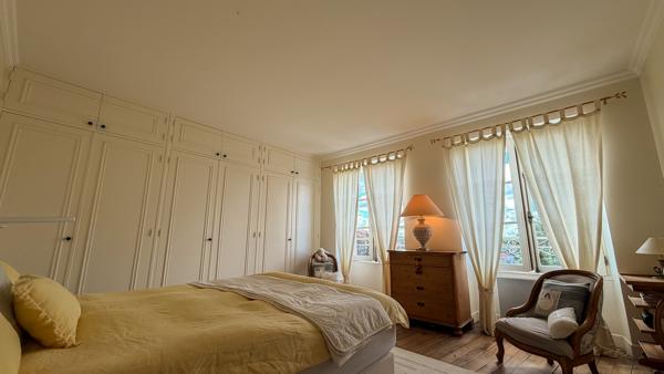 Ancien presbytère avec vue panoramique exceptionnelle à Poitiers